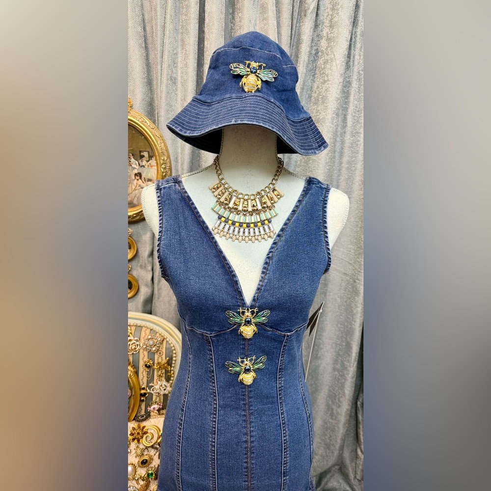 Denim Dress with Matching Hat and necklace - Picture 2 of 7